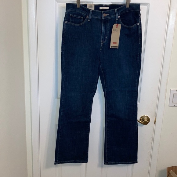 NWT Levi's Classic Boot Cut Jeans MSRP $59.50 - Picture 13 of 16